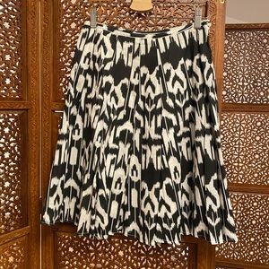 🚺 Millenium A-Line Skirt